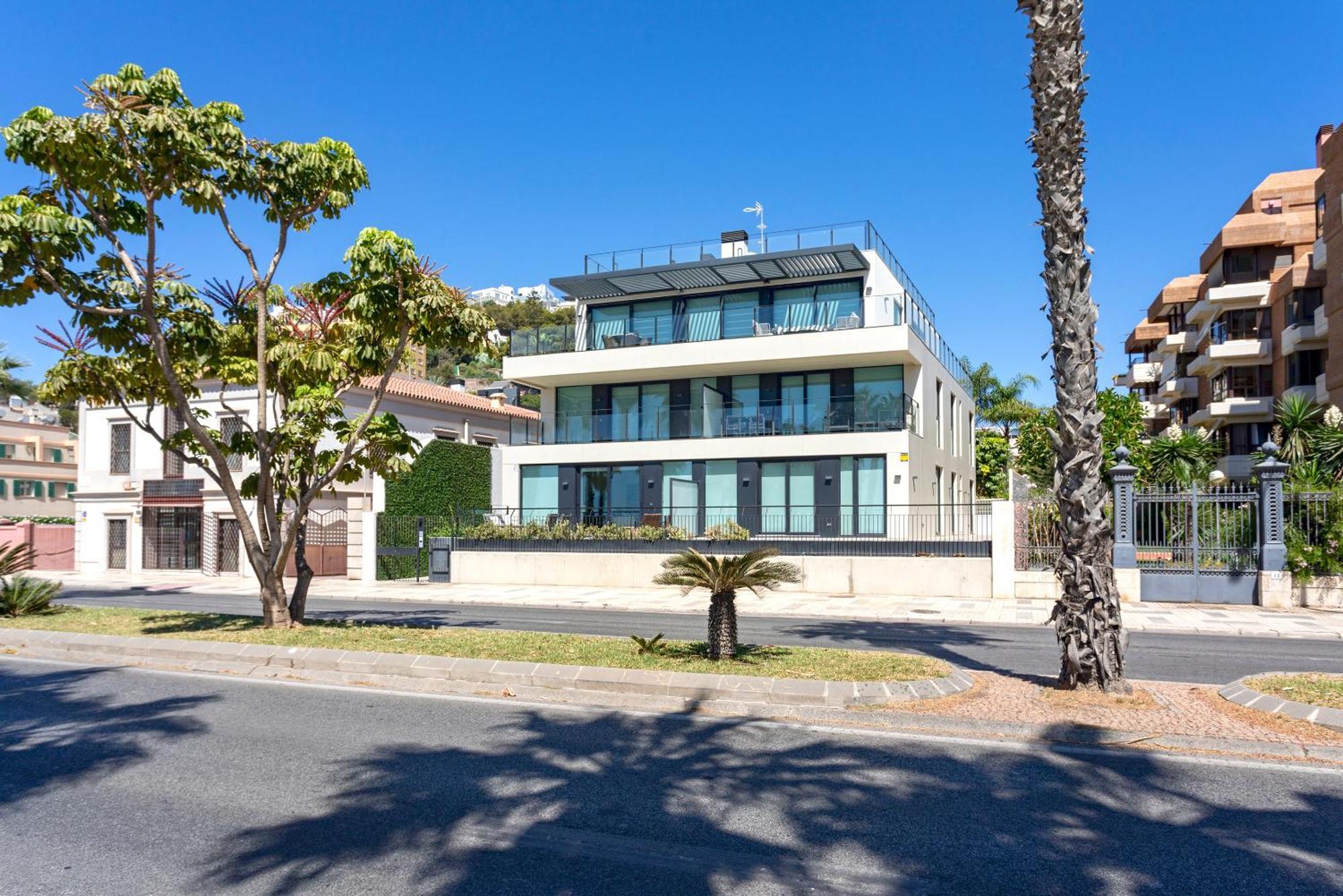 Malagueta Beach Front Luxury Apartment By Rent Me Málaga Eksteriør bilde