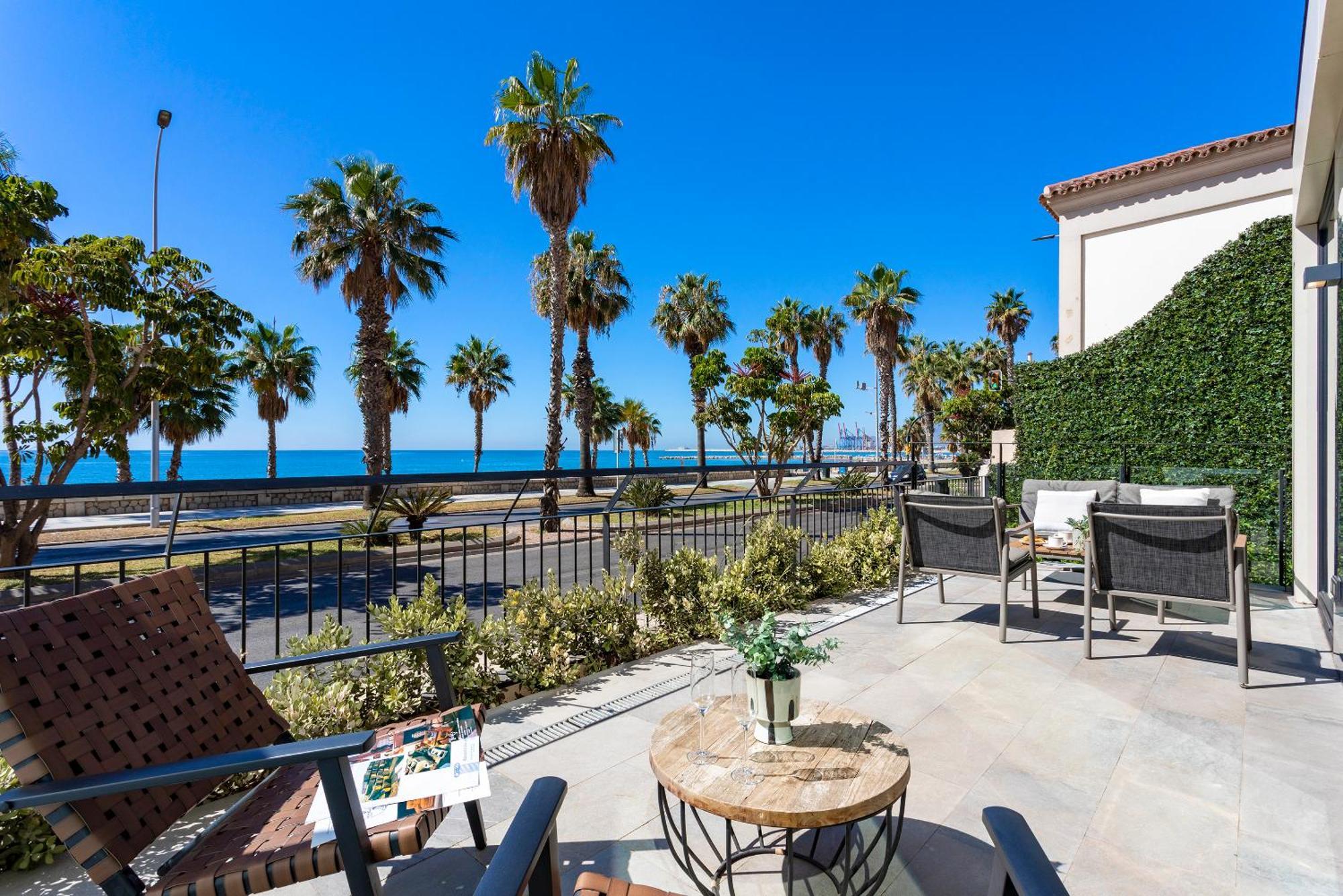 Malagueta Beach Front Luxury Apartment By Rent Me Málaga Eksteriør bilde